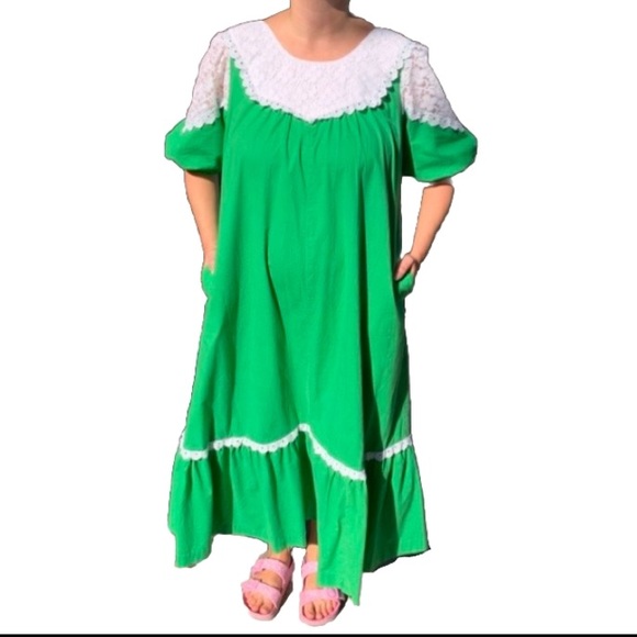 HILDA HAWAII Muumuu Maxi Dress Vintage 70's Lace Green Polka Dots - Picture 7 of 7